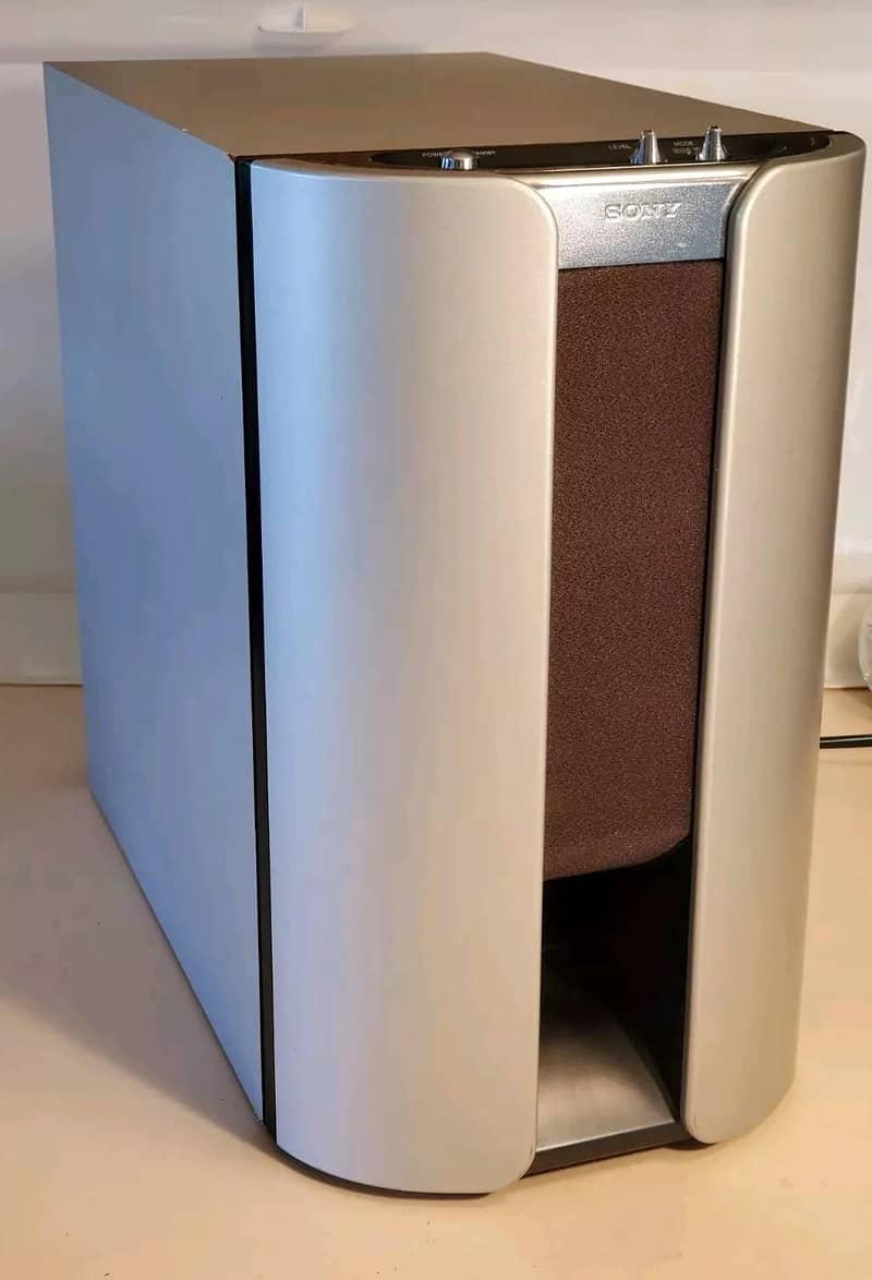 Sony SA-WS8 90W Magnetically Shielded Active Subwoofer 0