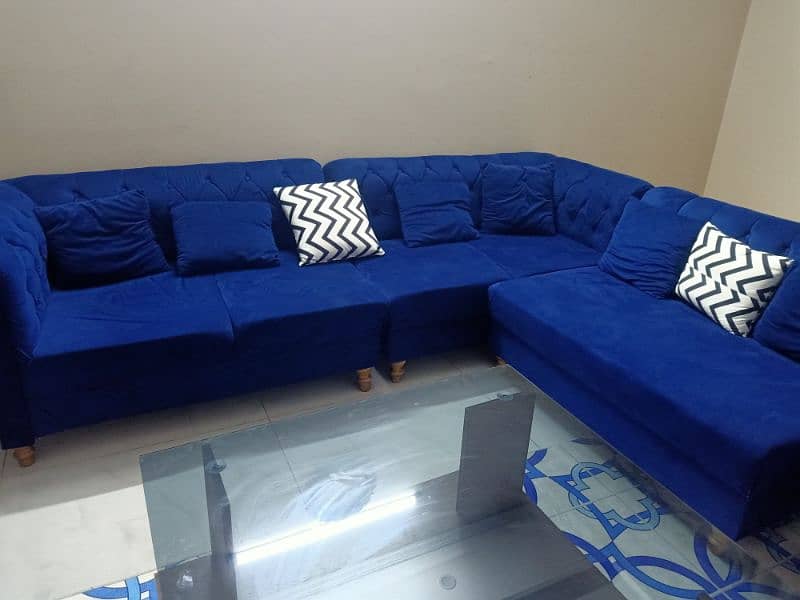 sofa set in new condition very less used 6