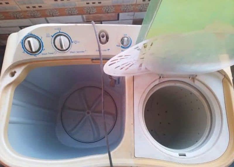 Haeir washing machine with dryer 1