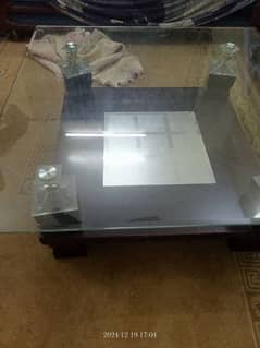 cenre table