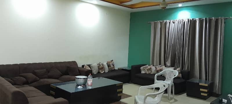 UPPER PORTION 3BEDROOM TV LOUNGE PARKING 1