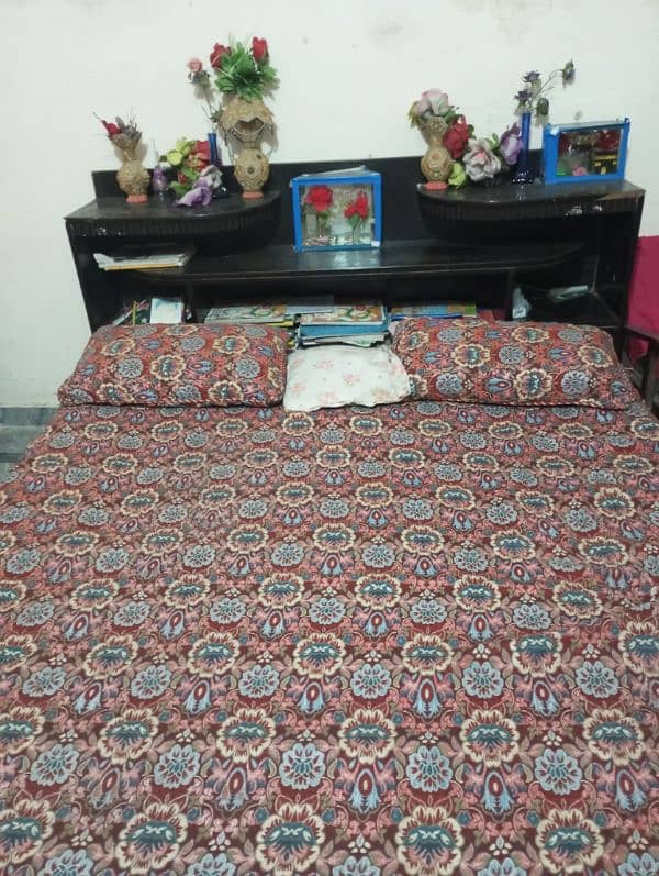 Double bed for sale 0