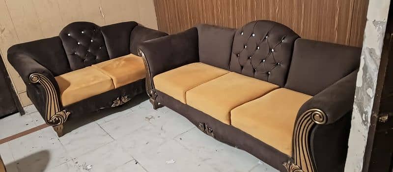 cansol table )rs25000(sofa set 50000 10