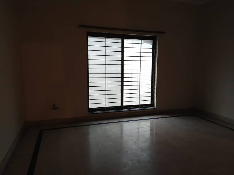 1 Kanal Lower Lock Upper Portion Is Available For Rent In Dha Phase 5 4