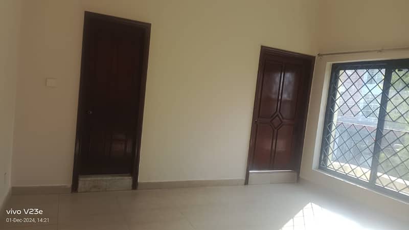 1 Kanal Lower Lock Upper Portion Is Available For Rent In Dha Phase 3 Near To Y Block Market 4