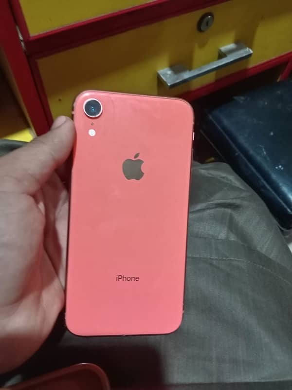 iphone xr factory unlock 128 gb memory 82 battery health 1