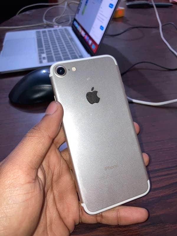 Iphone 7 32 GB 2