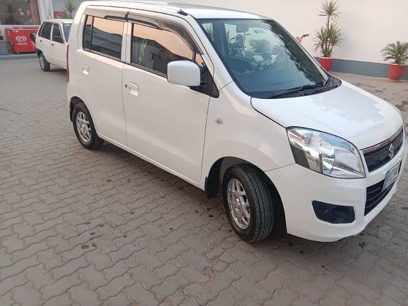 Suzuki Wagon R 2022 1