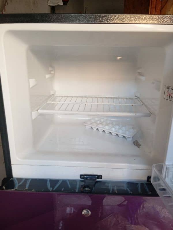 Dawlance midiyan size refrigerator fridge for sale 2