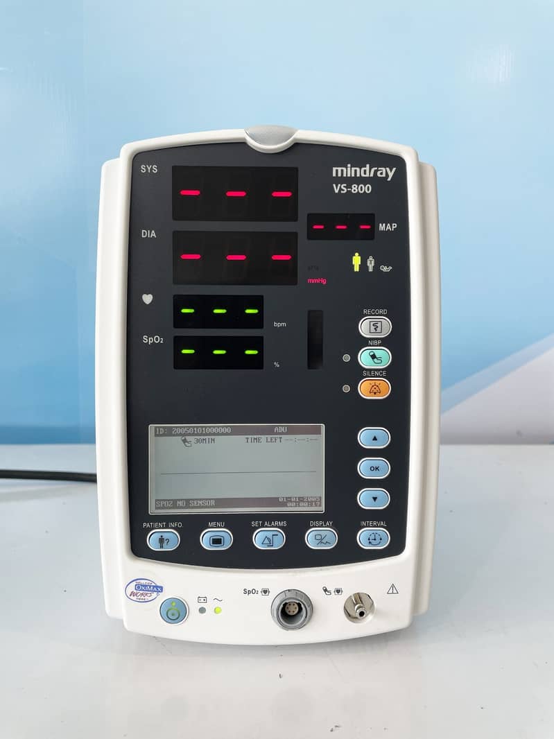 Patient Cardiac Monitor Vital Sign Monitor, BP Apparatus, SPO2, ECG. 17