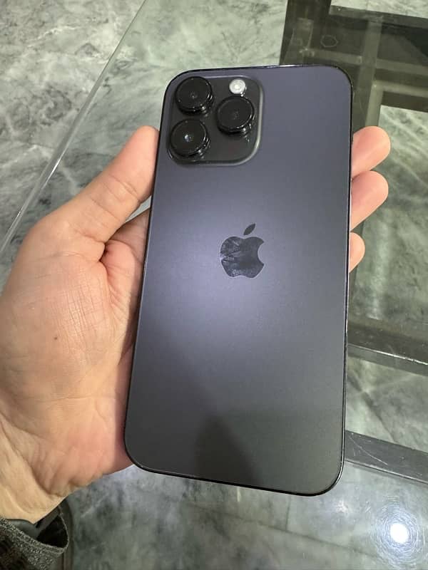 IPhone 14 Pro Max 86BH 256gb Non PTA jet black 5