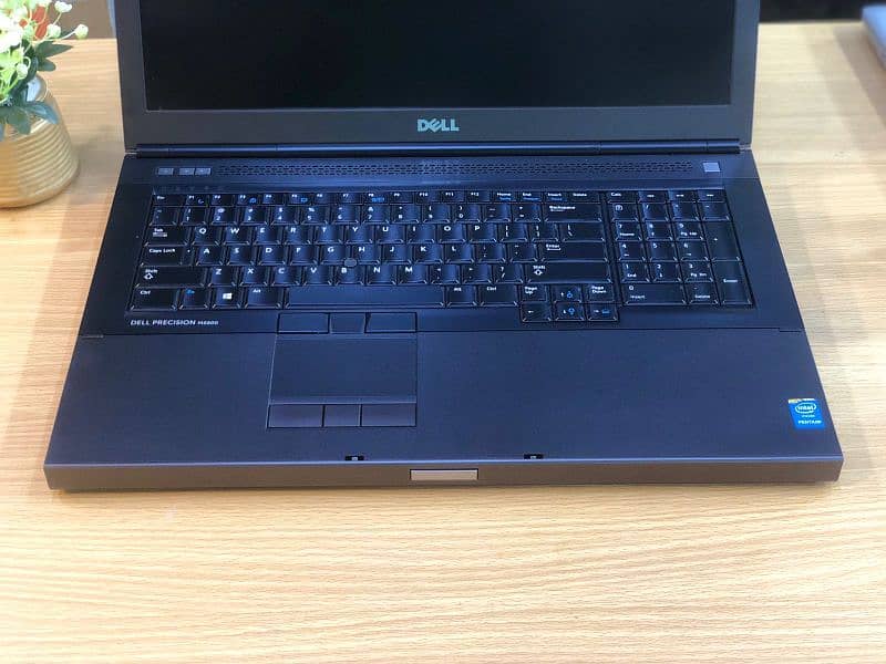 DELL PRECIOUS M6800 I7.4TH MQ 4 GB NVEDIA 0