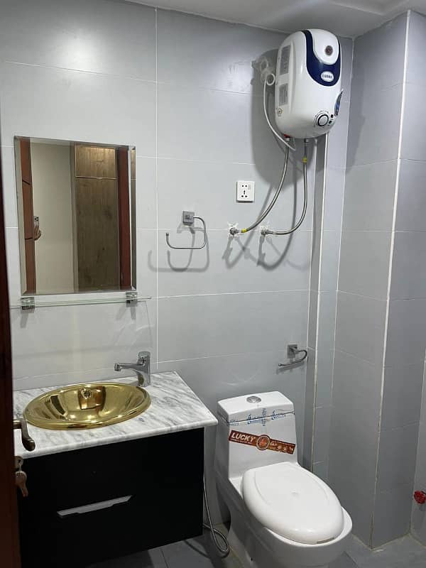 1 Bed Luxury Apartment Available For Rent In Rafi Block Bahria Town Lahore With Original Pictures 7