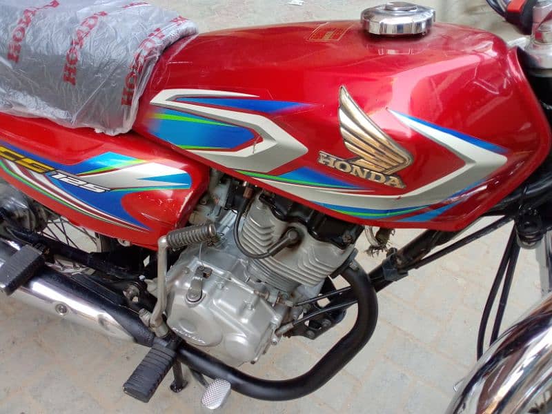 Honda 125 Hyderabad number 22 model 2