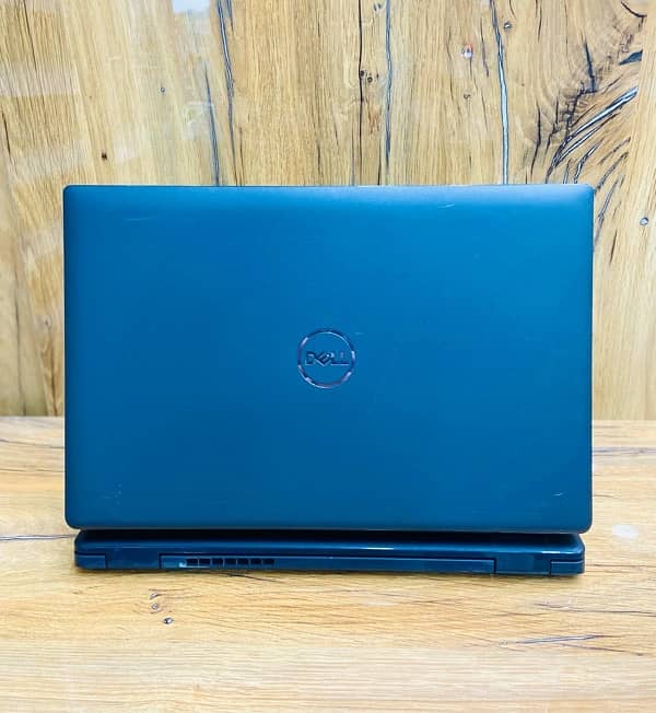 Dell Latitude 3520 i5-11th Gen 16GbRam 256GbSSD Intel Iris Xe Graphics 1