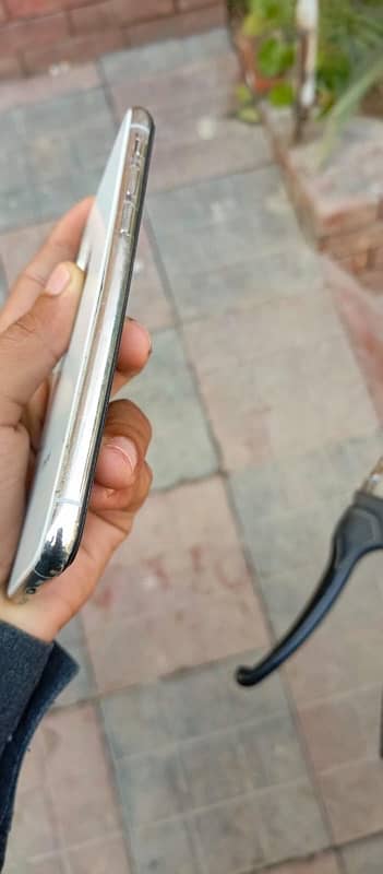 iphone XS non pta Jv battery change karwani para gi baqi ok ha 8.5/10 6