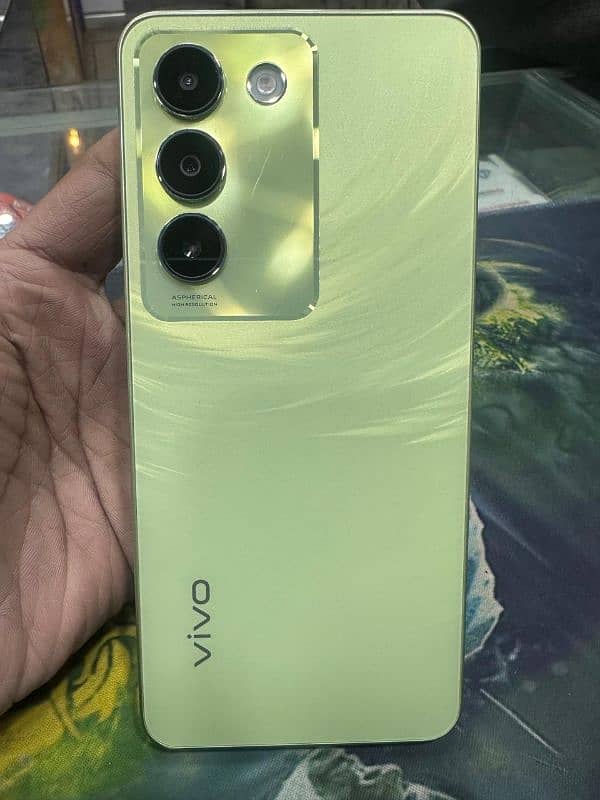 vivo y100 4