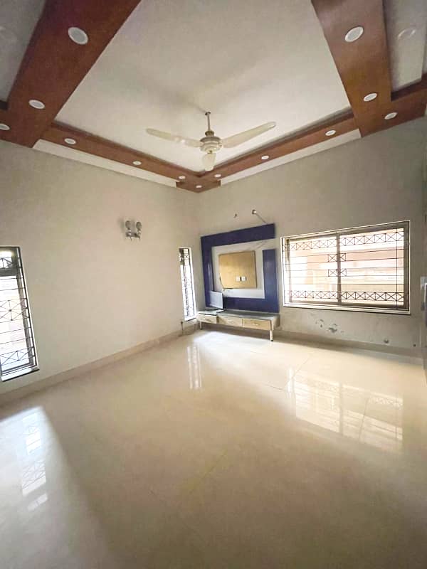 2 Kanal (5500 Sft) House for Rent with Wide Car Parking 0