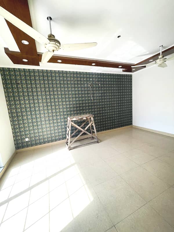 2 Kanal (5500 Sft) House for Rent with Wide Car Parking 9