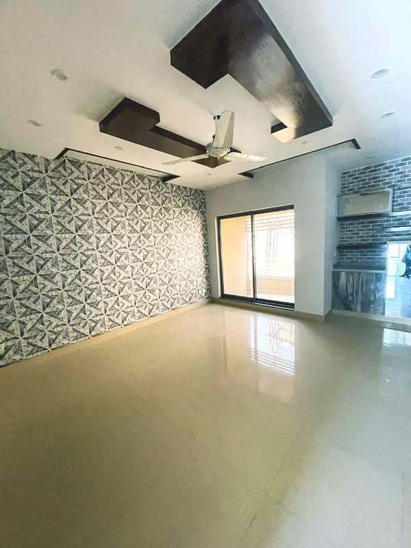 2 Kanal (5500 Sft) House for Rent with Wide Car Parking 13