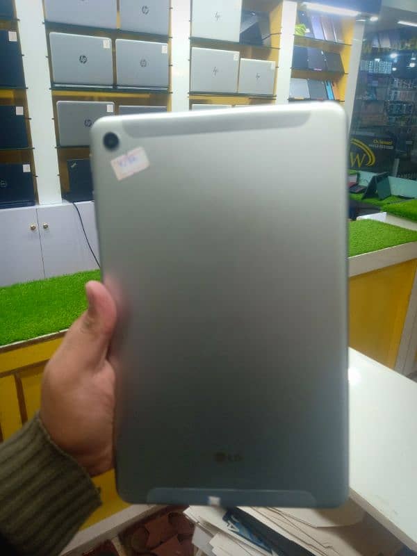 LG G pad 5 10.1 FHD 10/10 condition 4/32 Snapdragon 821. Best for pubg 1