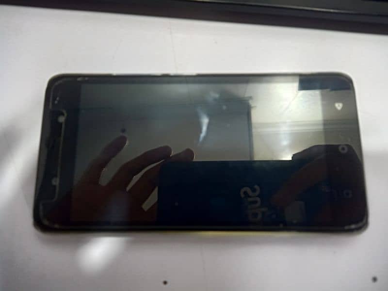 Itel A17 with box and charger 4