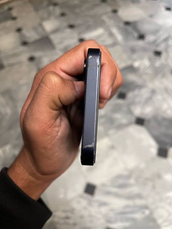 Iphone 12 NON PTA With Box 3