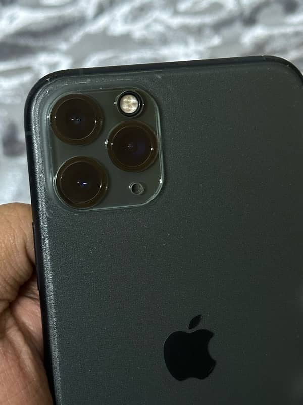 Iphone 11 pro ( PTA Approved ) 64GB 5