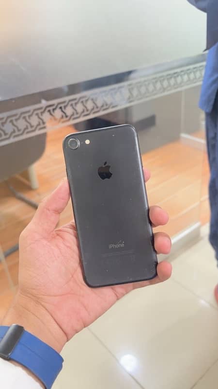 IPHONE 7 128gb 1