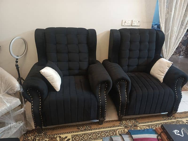 7 seater brand new sofa set 2 big high chairs 1