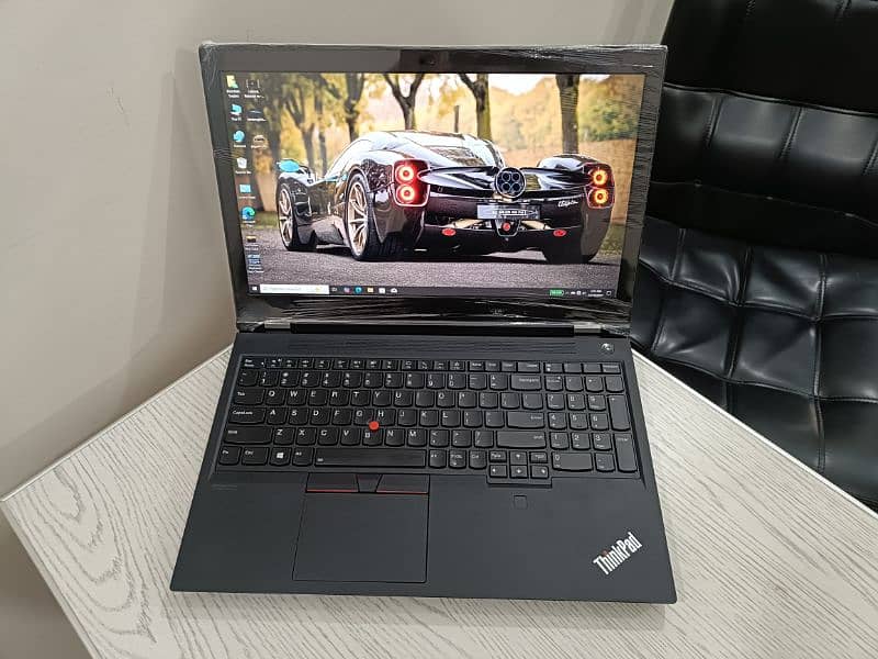 Lenovo Thinkpad P15 core i7 11th (i7-11800H) 4gb Nvidia Quadro T1200 1