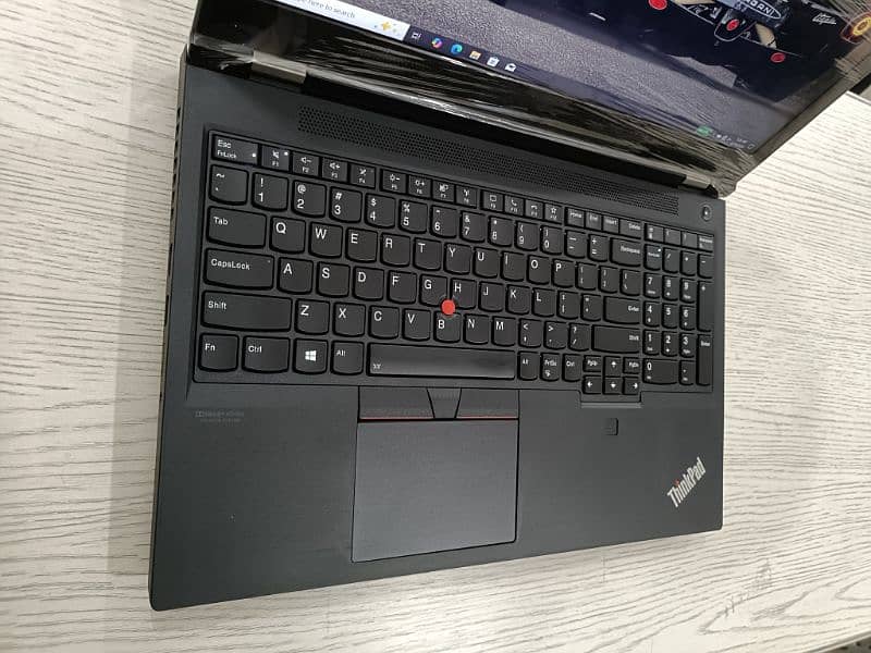 Lenovo Thinkpad P15 core i7 11th (i7-11800H) 4gb Nvidia Quadro T1200 3