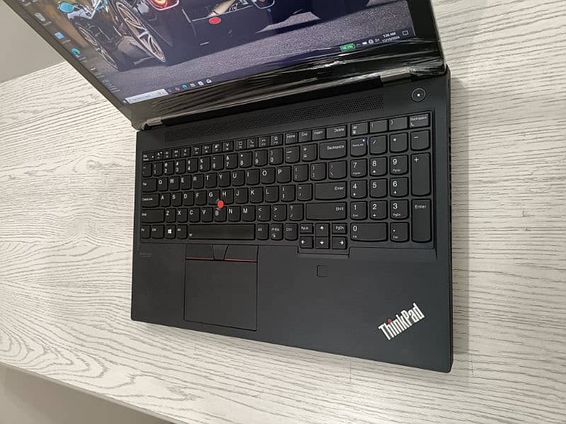 Lenovo Thinkpad P15 core i7 11th (i7-11800H) 4gb Nvidia Quadro T1200 4