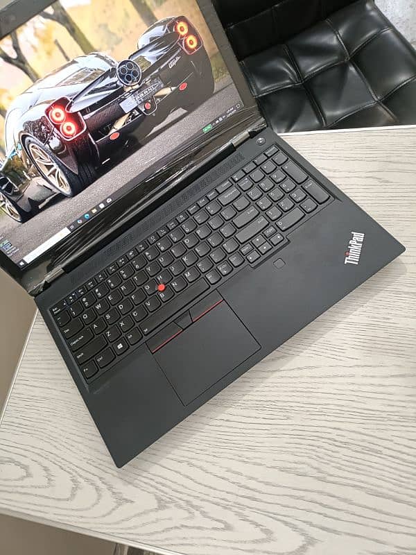 Lenovo Thinkpad P15 core i7 11th (i7-11800H) 4gb Nvidia Quadro T1200 5