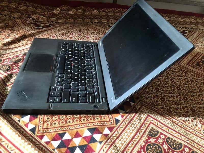 Lenovo Thinkpad Core I5 4th Generation 1