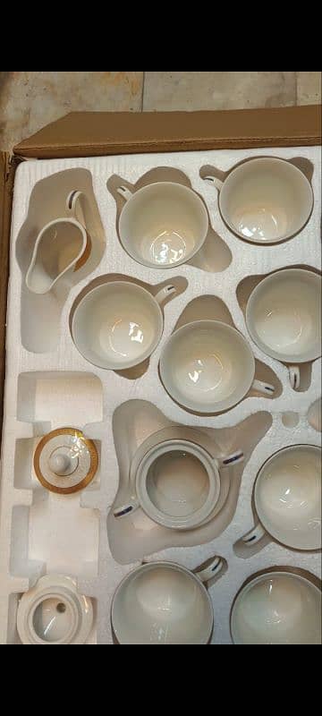 Dinner Set 8 Person 61 Pieces Super Fine Bone Crystal 3