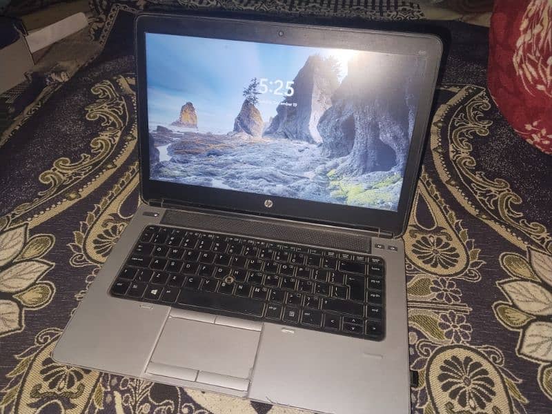 HP LAPTOP 1