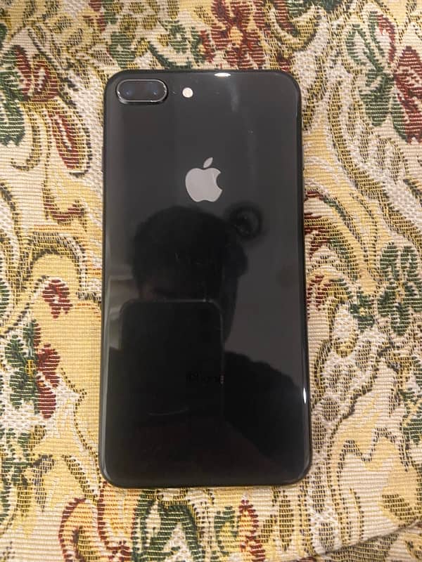 iPhone 8 Plus in best  condition 2