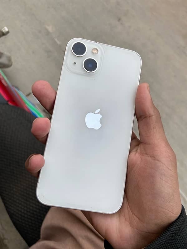 iPhone 13 white 85% health jv 10/10 brand new scratch less 5