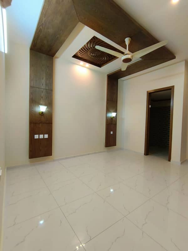 10 Marla Brand New House For Rent At Prime Location In Bahria Orchard On Raiwind Road 6