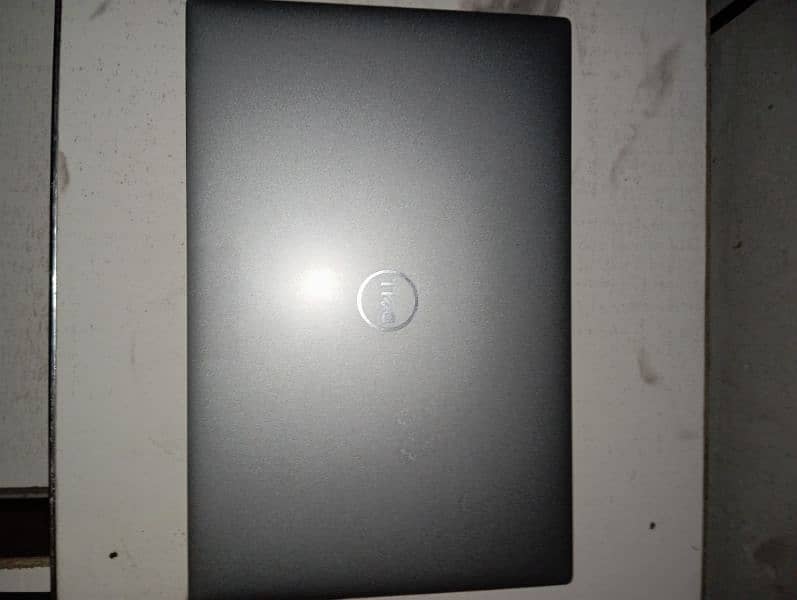 Dell precision 5550 1