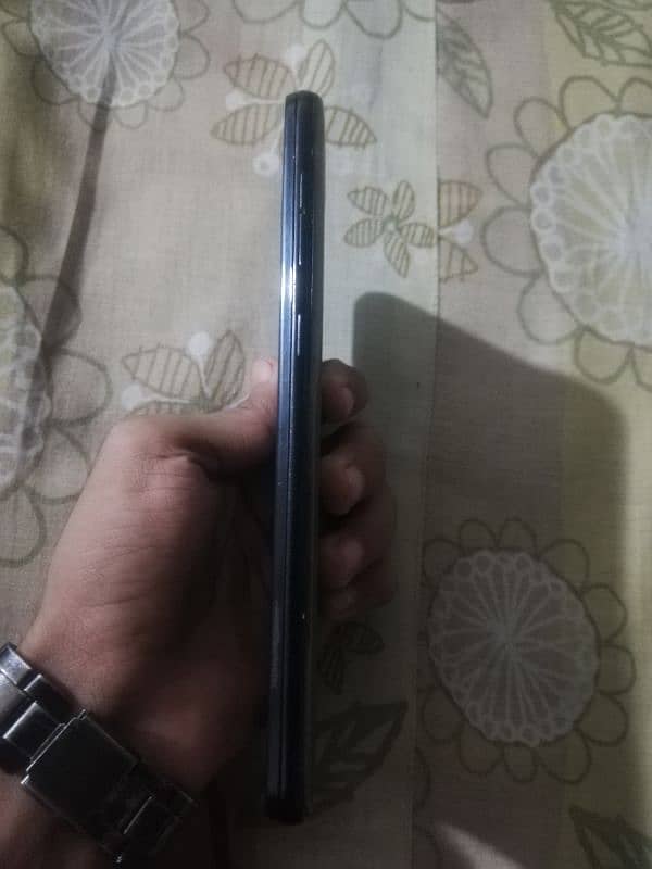 I am selling My Samsung a 20 3