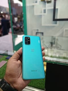 One Plus 8t 10/9 12/256 GB