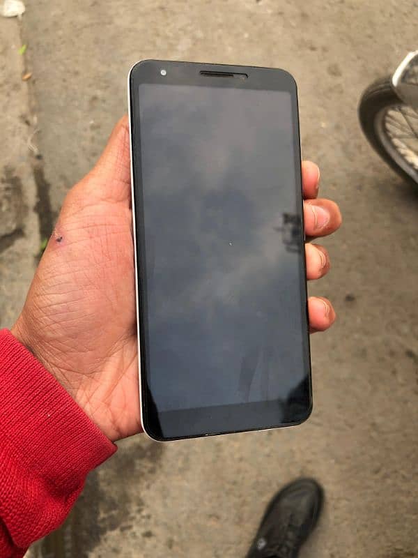 pixel 3axl in cool condition 1