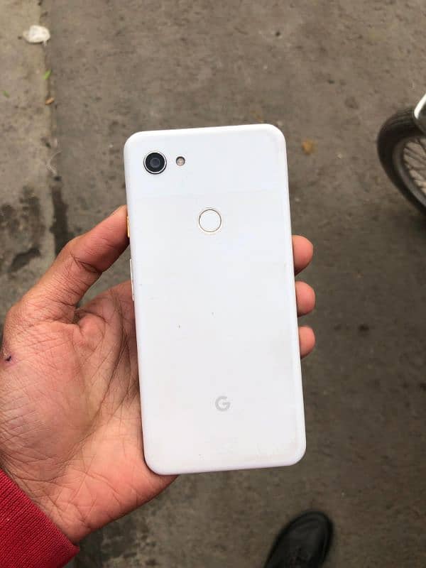 pixel 3axl in cool condition 4