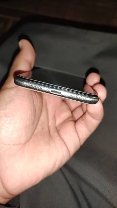 iPhone X 64 gb 3