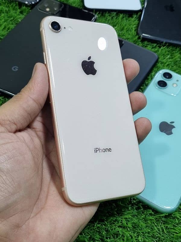 IPHONE 8 FACTORY UNLOCK NON PTA 64GB 1