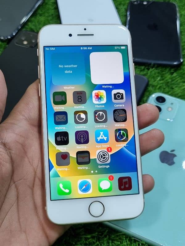 IPHONE 8 FACTORY UNLOCK NON PTA 64GB 3