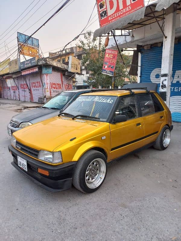 Daihatsu Charade 1985 4