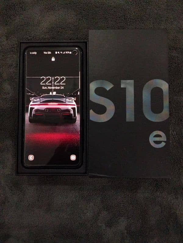 Samsung s10e 6/128gb (EU version) 0